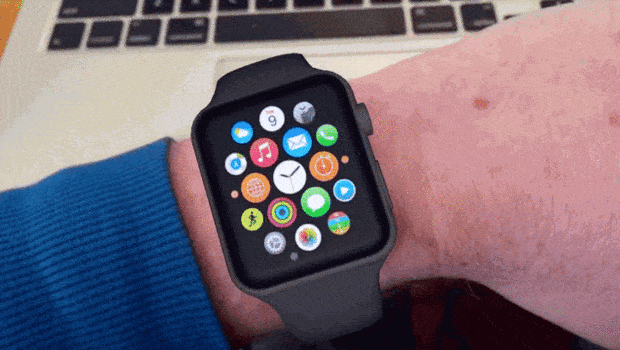 https://kontaktxr.com/wp-content/uploads/2017/10/apple-watch-ar-band.gif